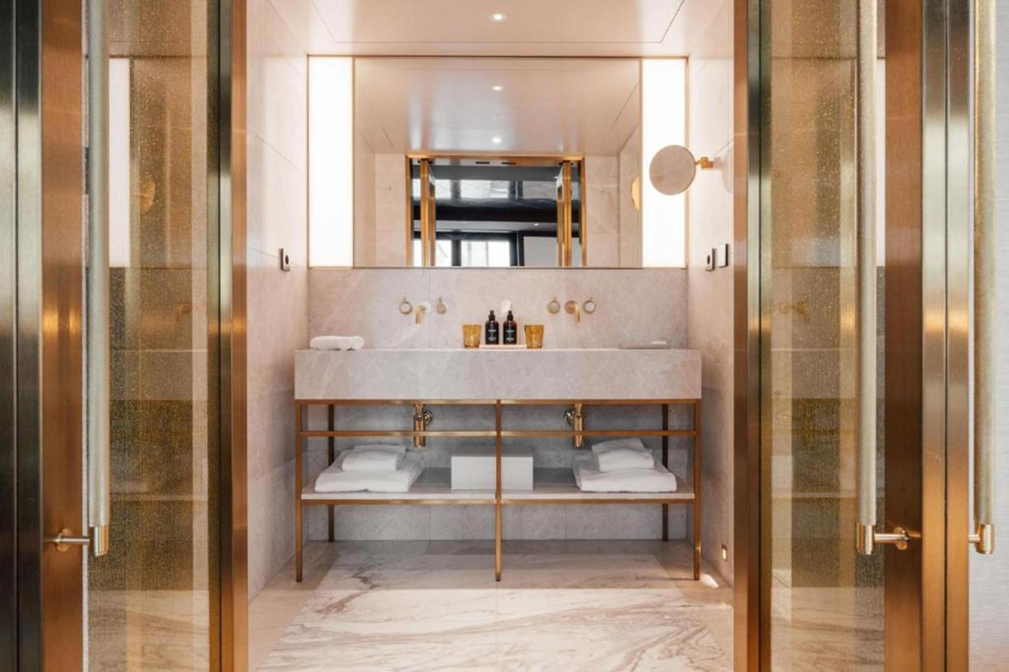 Almanac Palais Vienna Viena Exterior foto Bathroom