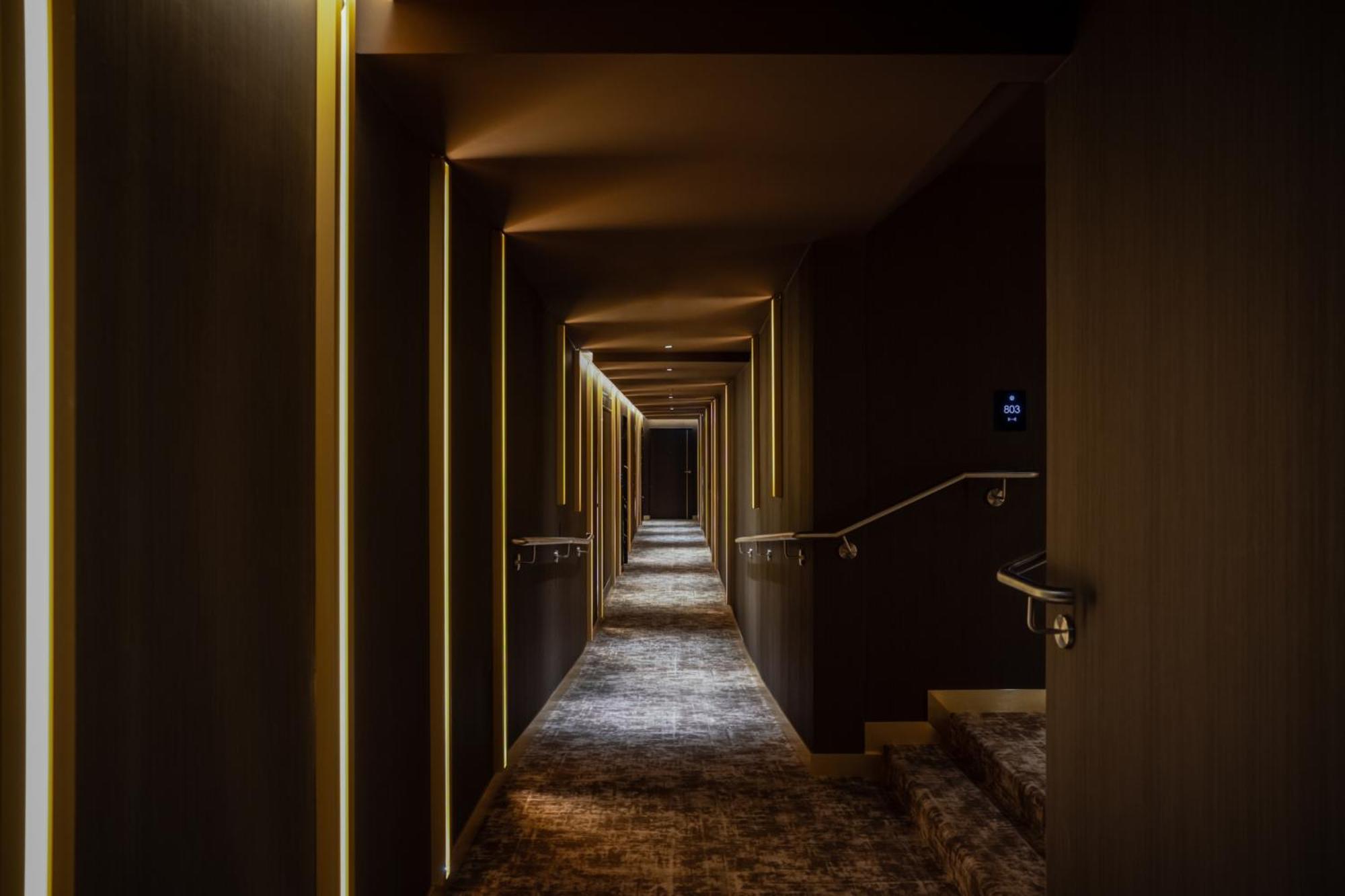 Almanac Palais Vienna Viena Exterior foto A corridor at the hotel